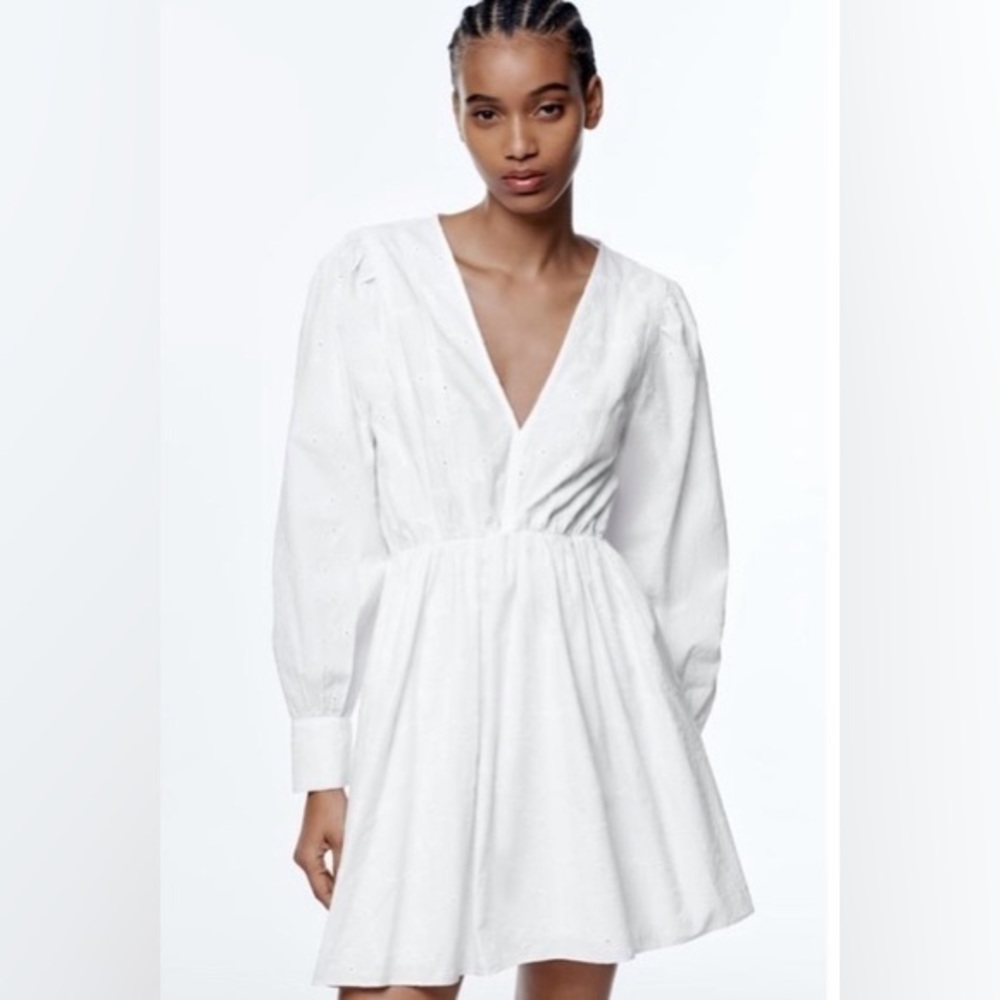 Zara White Embroidered Flowers V-Neck Tunic Short Dress